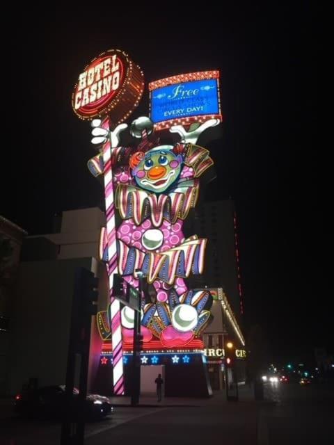 Premier Near Casinos With King Beds & Entertainment *