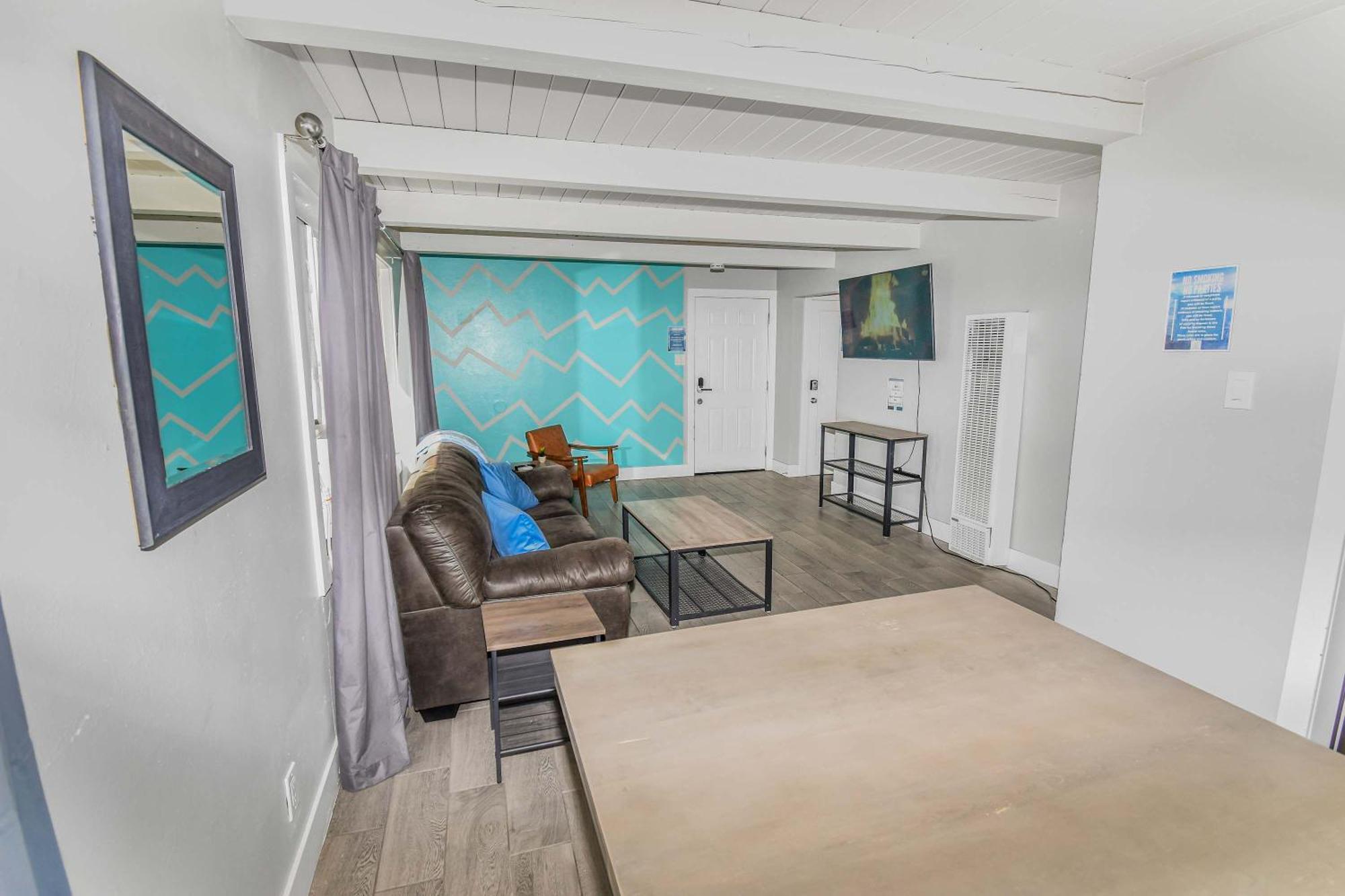 Premier Near Casinos With King Beds & Entertainment Holiday home